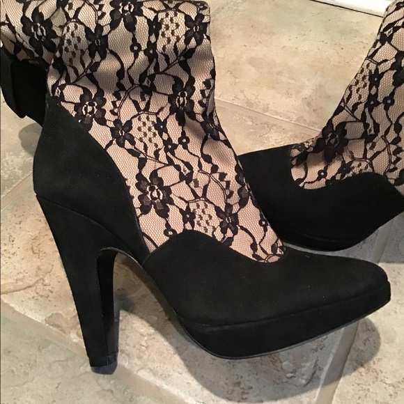 Hale Bob Lace and Suede Stacked Heel Boots 8M - Picture 2 of 9
